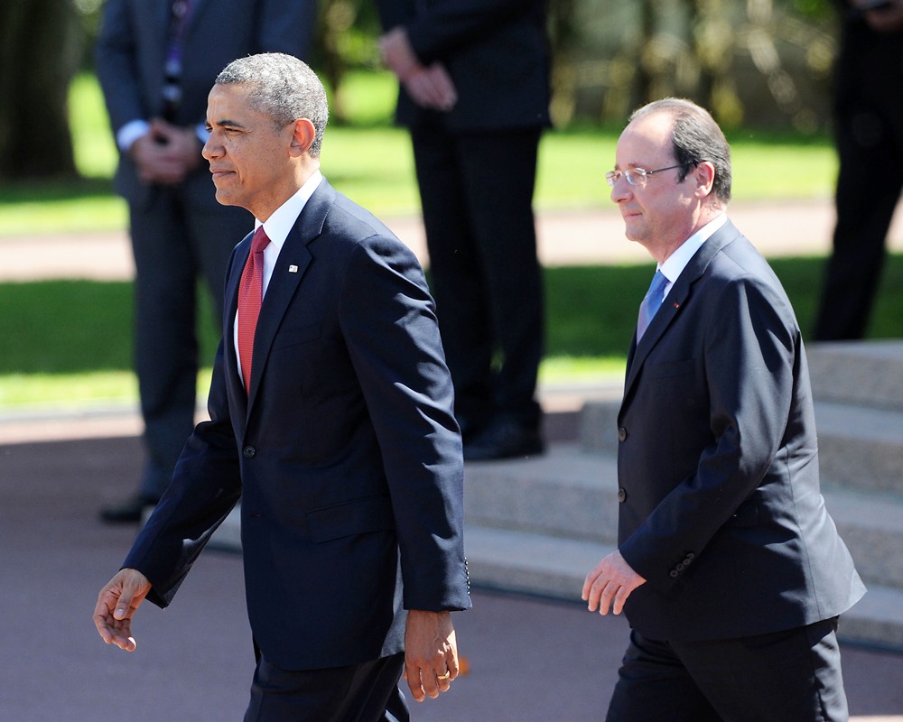 Президент Франции Франсуа Олланд(справа) и президент США Барак Обама
