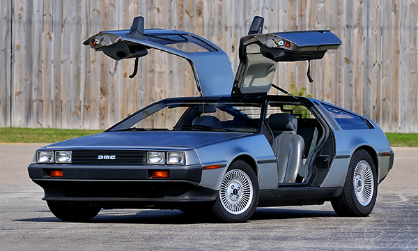 DeLorean и еще 7 автомобилей, которые путешествовали из прошлого