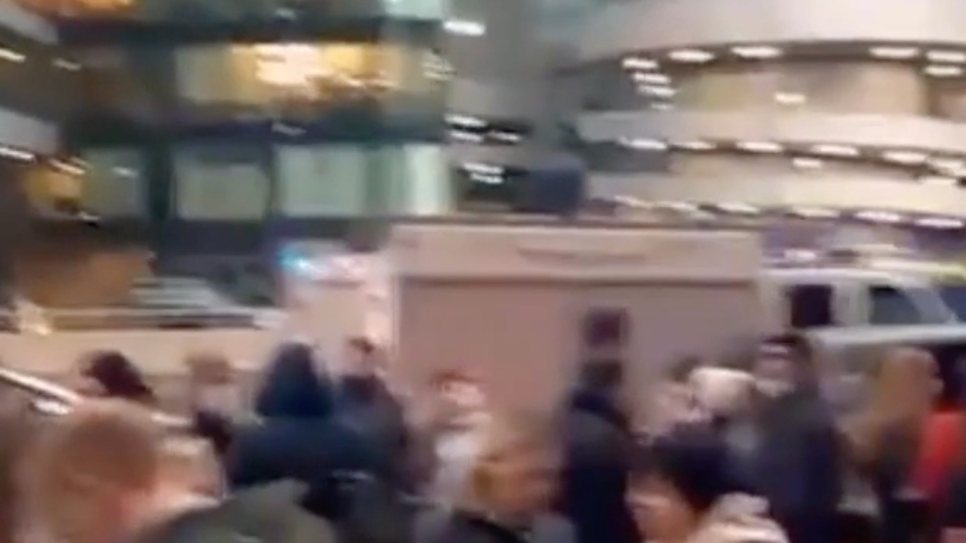 Людей эвакуировали из башни в Москва-Сити из-за пожара. Видео