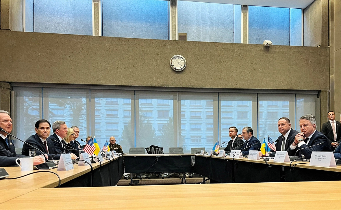 Emma Farge / Reuters