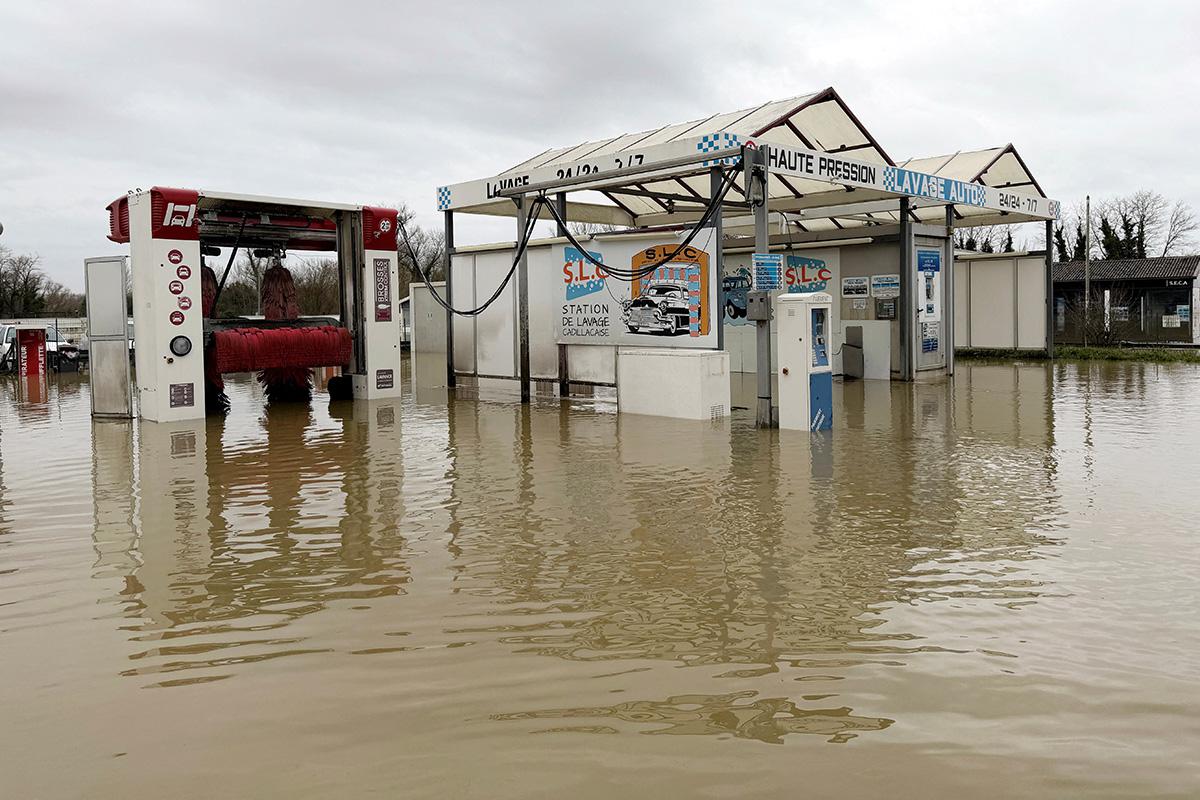 Последствия разлива реки Гаронна в Кадийак-сюр-Гаронне, 17 февраля 2026