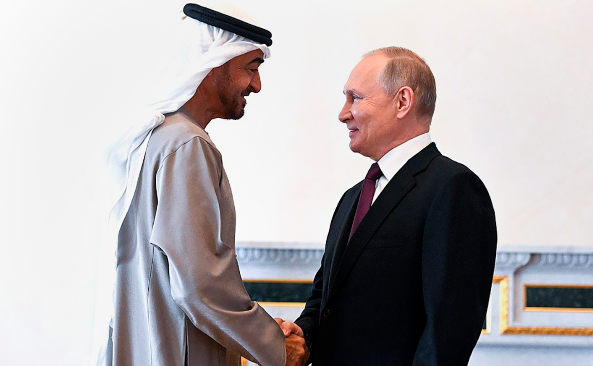 Встреча Мухаммеда бен Заида Аль Нахайяна (слева)&nbsp;и Владимира Путина