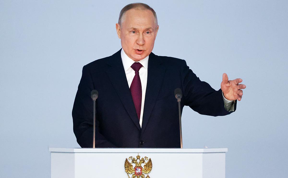 Путин назвал украинский народ чужим для киевских властей