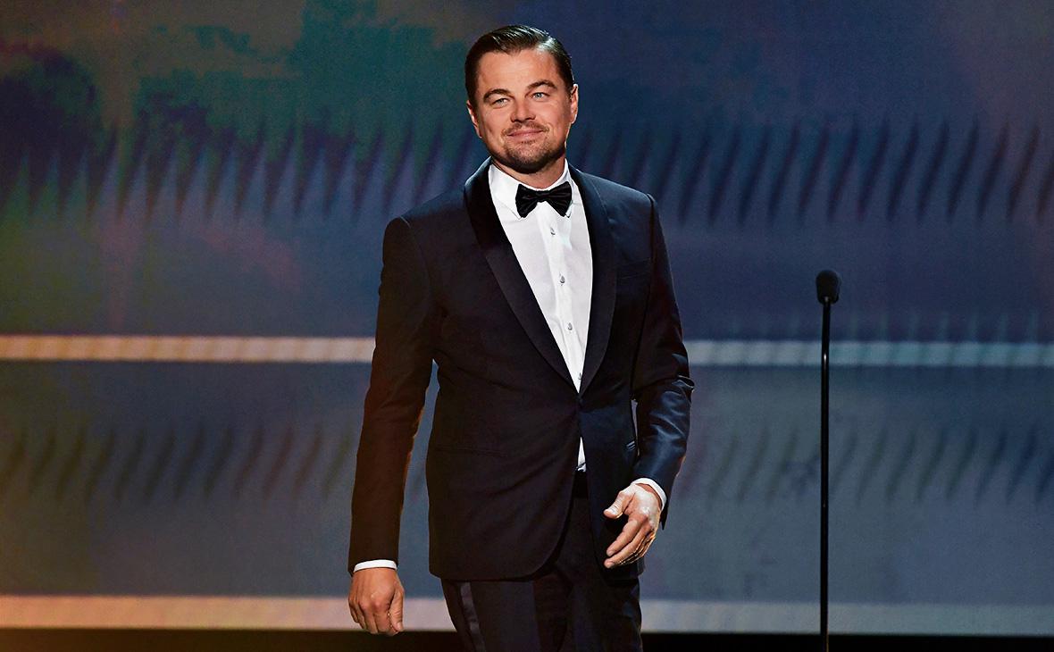 Порнодағы Вера Брежнева Қазақ әйелін жыныстық қатынасқа азғырған