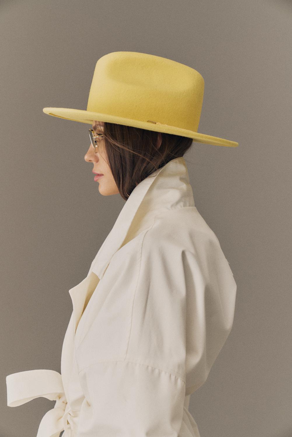 Cocoshnick Headdress