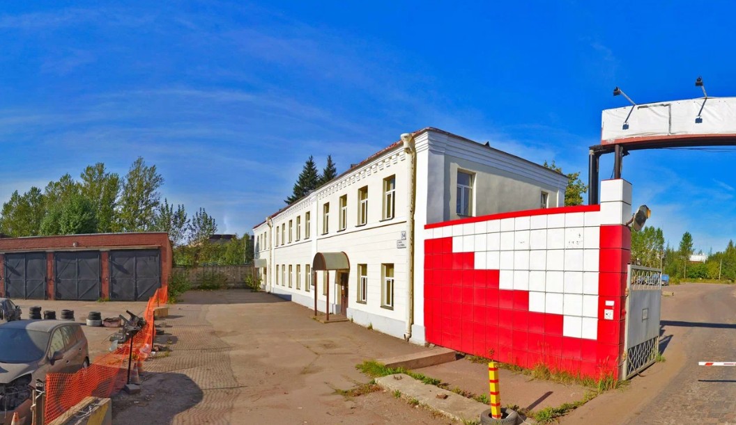 Проходная бывшей нефтебазы&nbsp;&laquo;Красный нефтяник&raquo;