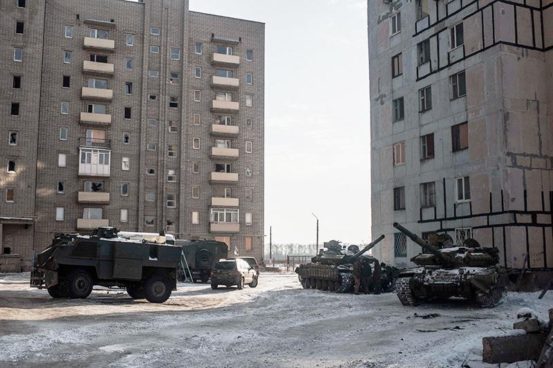 Военная техника в&nbsp;Авдеевке. 1 февраля 2017 года


