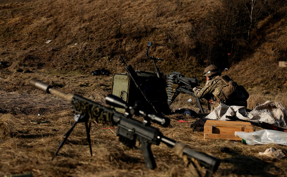 Clodagh Kilcoyne / Reuters