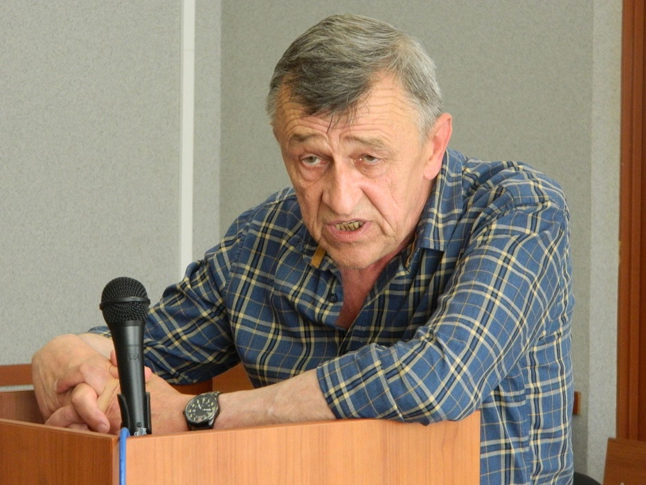 Михаил Лобанов