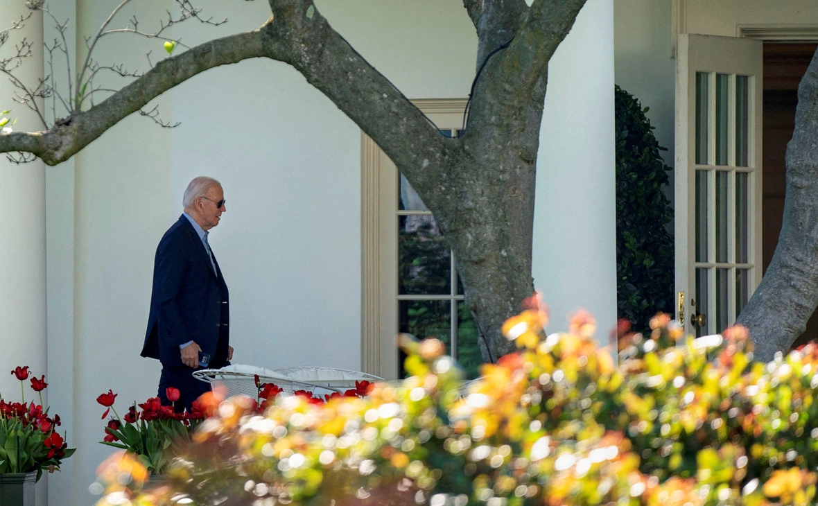 Bonnie Cash / Reuters