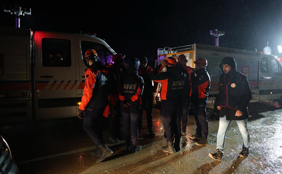 Работа поисково-спасательных служб на месте крушения Falcon 50