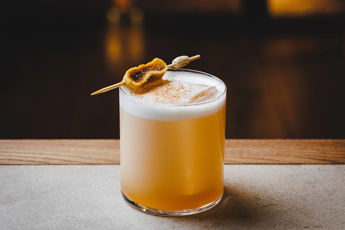 Коктейль «Виски сауэр» известен в Европе и США еще с середины XIX века