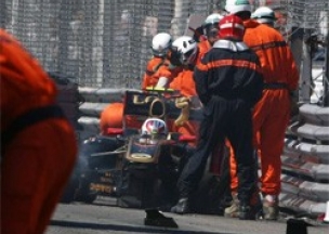 Петров попал в больницу после аварии на "Гран-при Монако". ВИДЕО