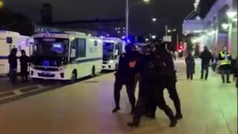 В городах России прошли задержания на акциях против мобилизации