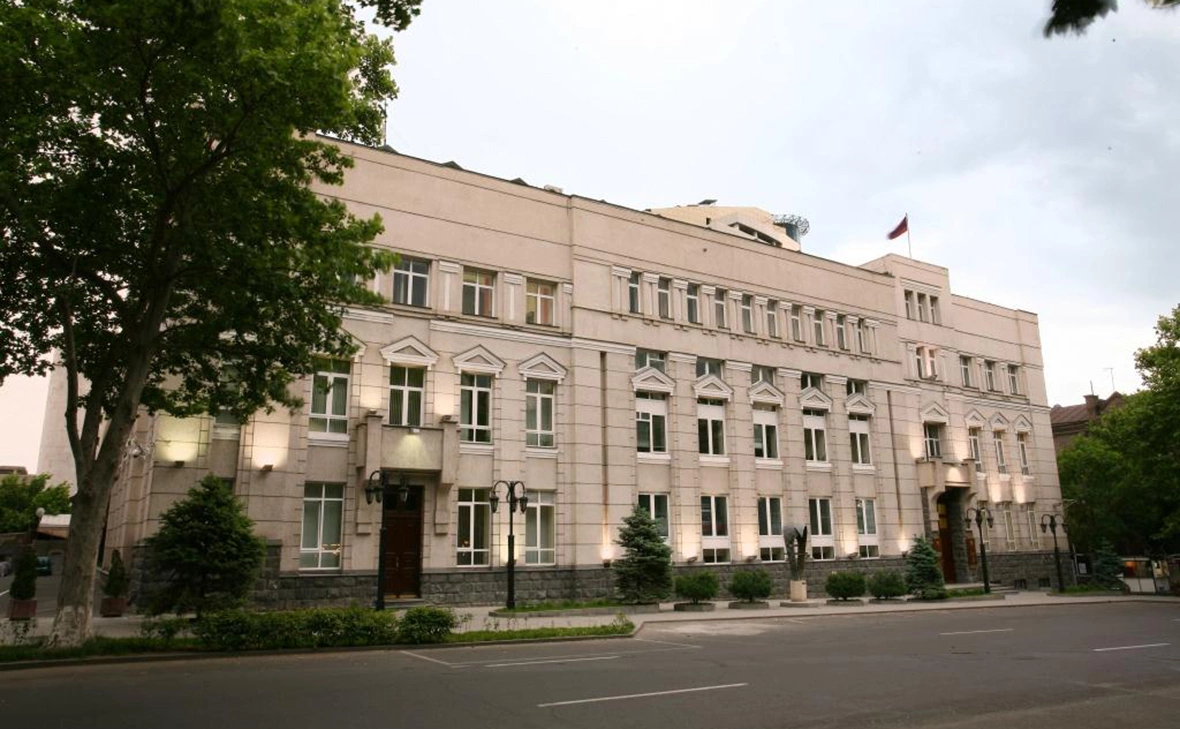 Blackdeersofmonte / Wikipedia