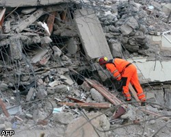 В Турции под завалами могут находиться до 400 человек
