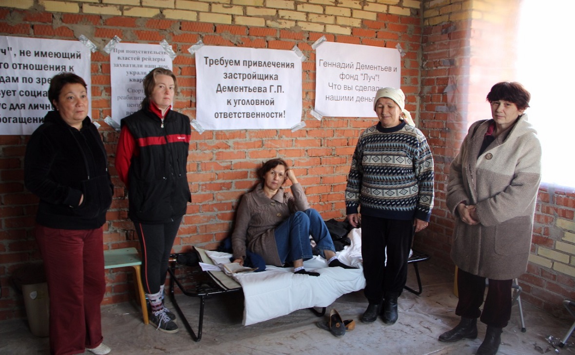 Голодовка обманутых дольщиков в недостроенном доме на улице Кирова в Уфе
