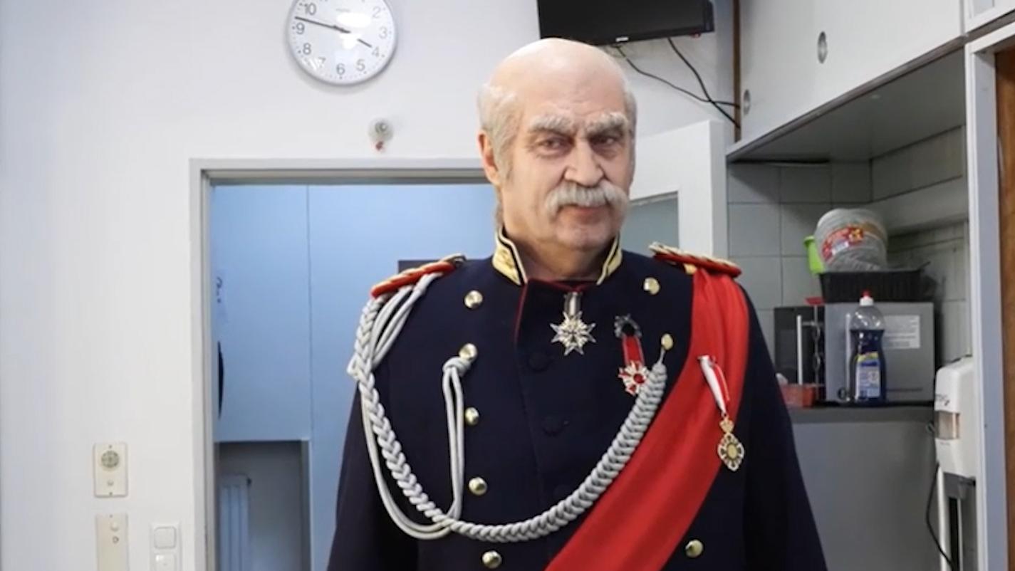 Премьер-министр Баварии оделся в костюм Отто фон Бисмарка. Видео