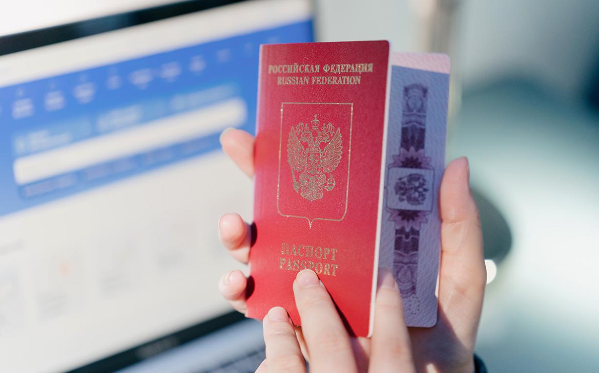 Госдеп уточнил, какие визы перестанут выдавать США россиянам