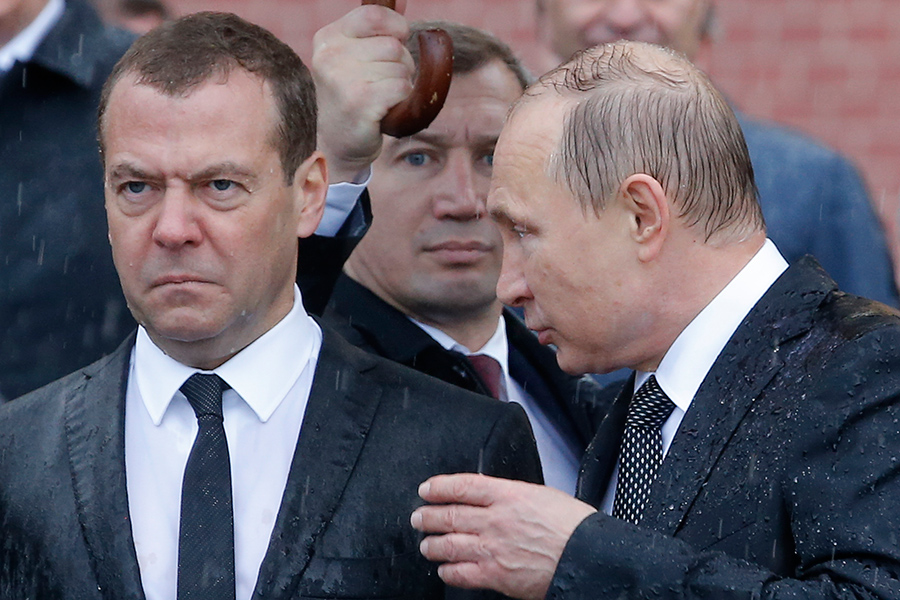 Дмитрий Медведев и Владимир Путин. 22 июня 2017 года

