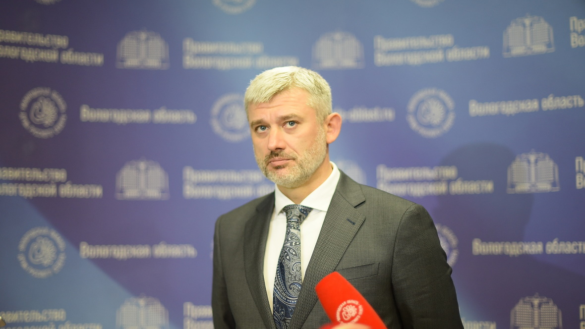 Министр транспорта поддержал подходы руководства Вологды к ремонту дорог