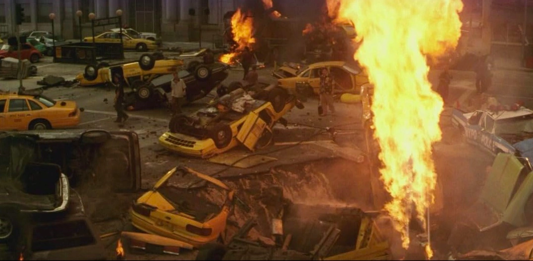 <p>Разрушения Нью-Йорка в фильме выглядели зрелищно, но уже через три года вышли &laquo;Армагеддону&raquo; боком, когда случился теракт 11 сентября&nbsp;</p>