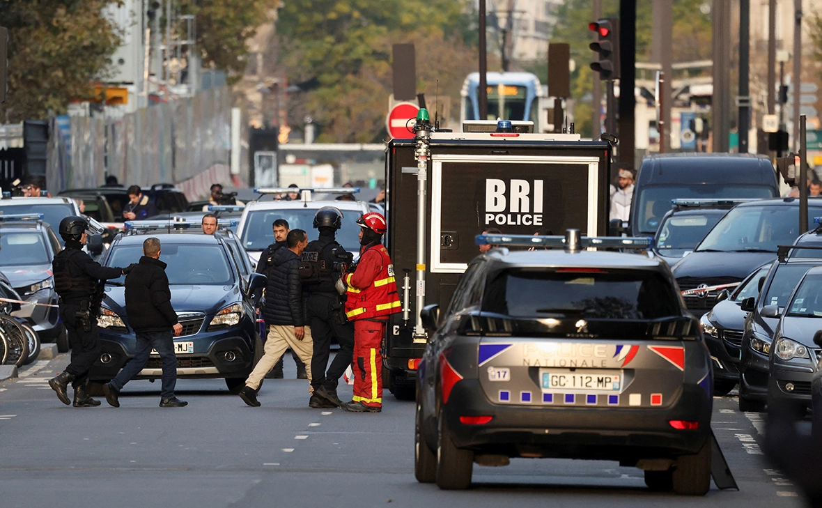 Kevin Coombs / Reuters