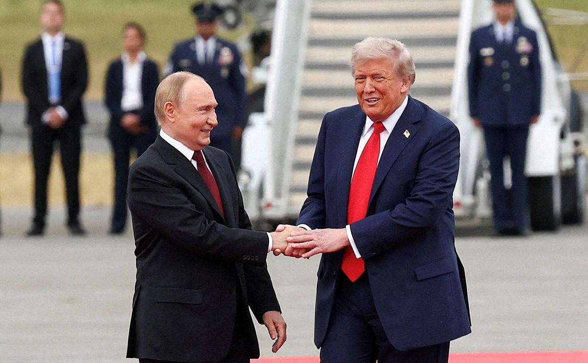 Kevin Lamarque / Reuters