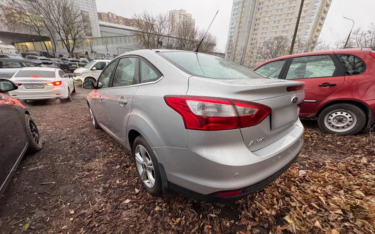 Ford Focus седан