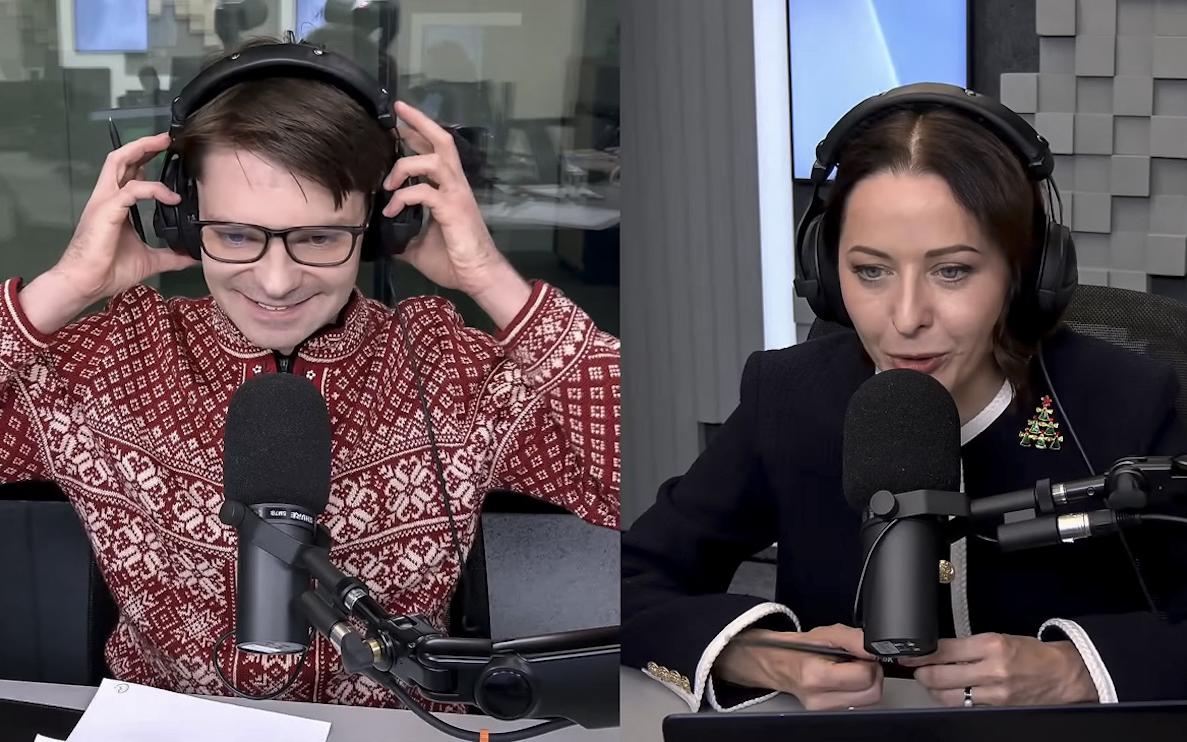 Ведущие программы &laquo;Инвестиционный час&raquo; Элина Тихонова и Дмитрий Полянский в студии Радио РБК