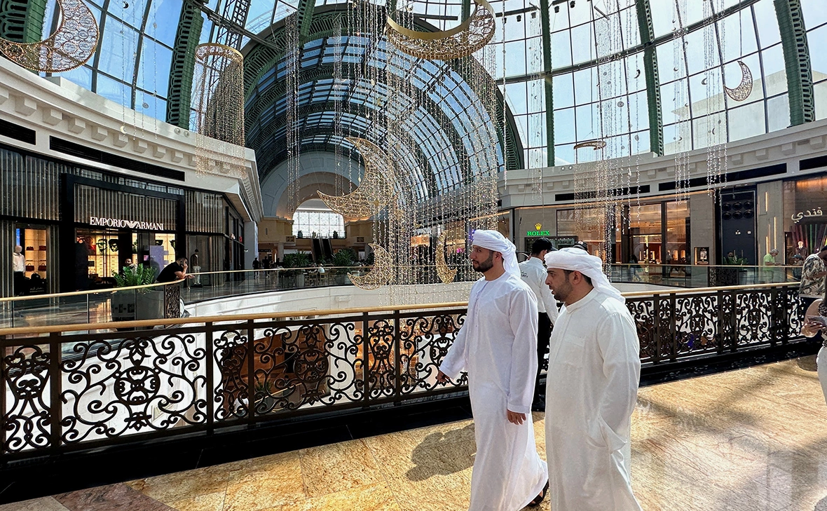 Abdel Hadi Ramahi / Reuters