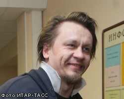 Петербургский суд постановил арестовать лидера арт-группы "Война" 