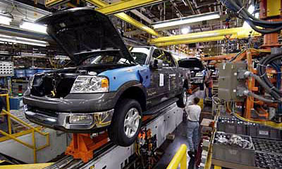 Ford закроет завод и сократит штат в Канаде 