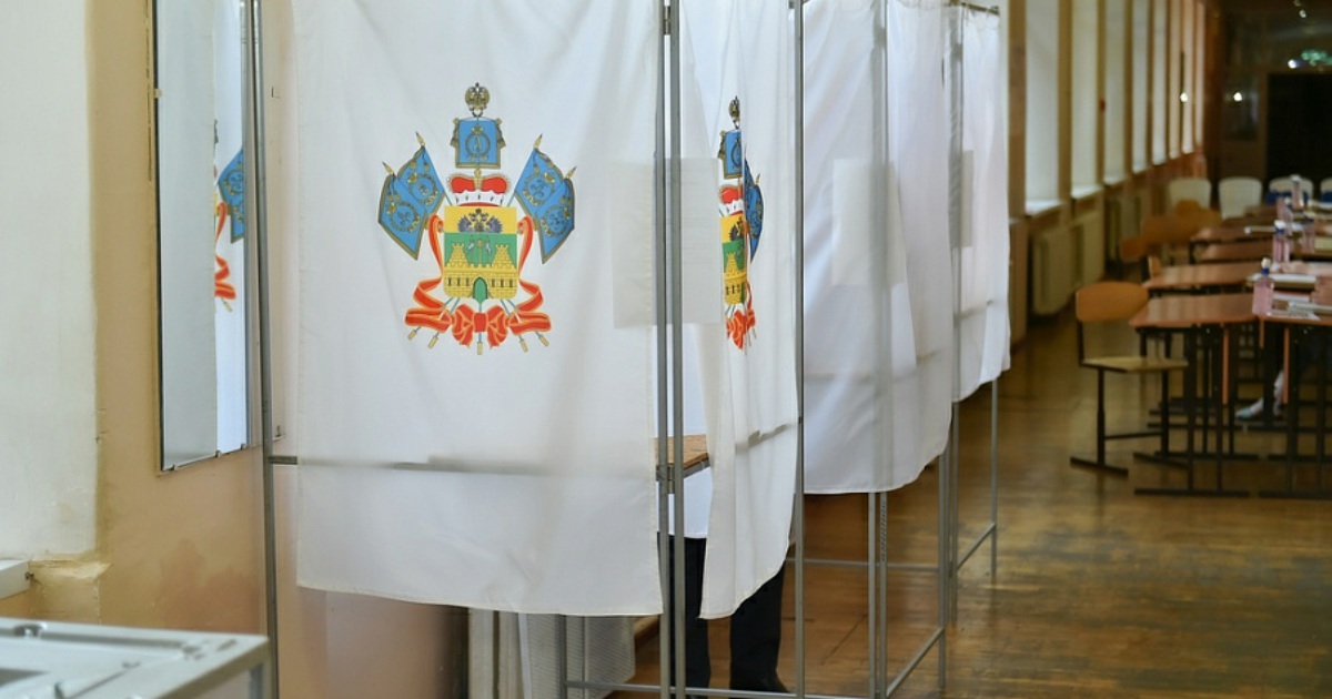 В краснодарском крае были выборы. Кабинка для голосования. Кабинки для голосования на выборах. Выборы фото. Выборы на Кубани.
