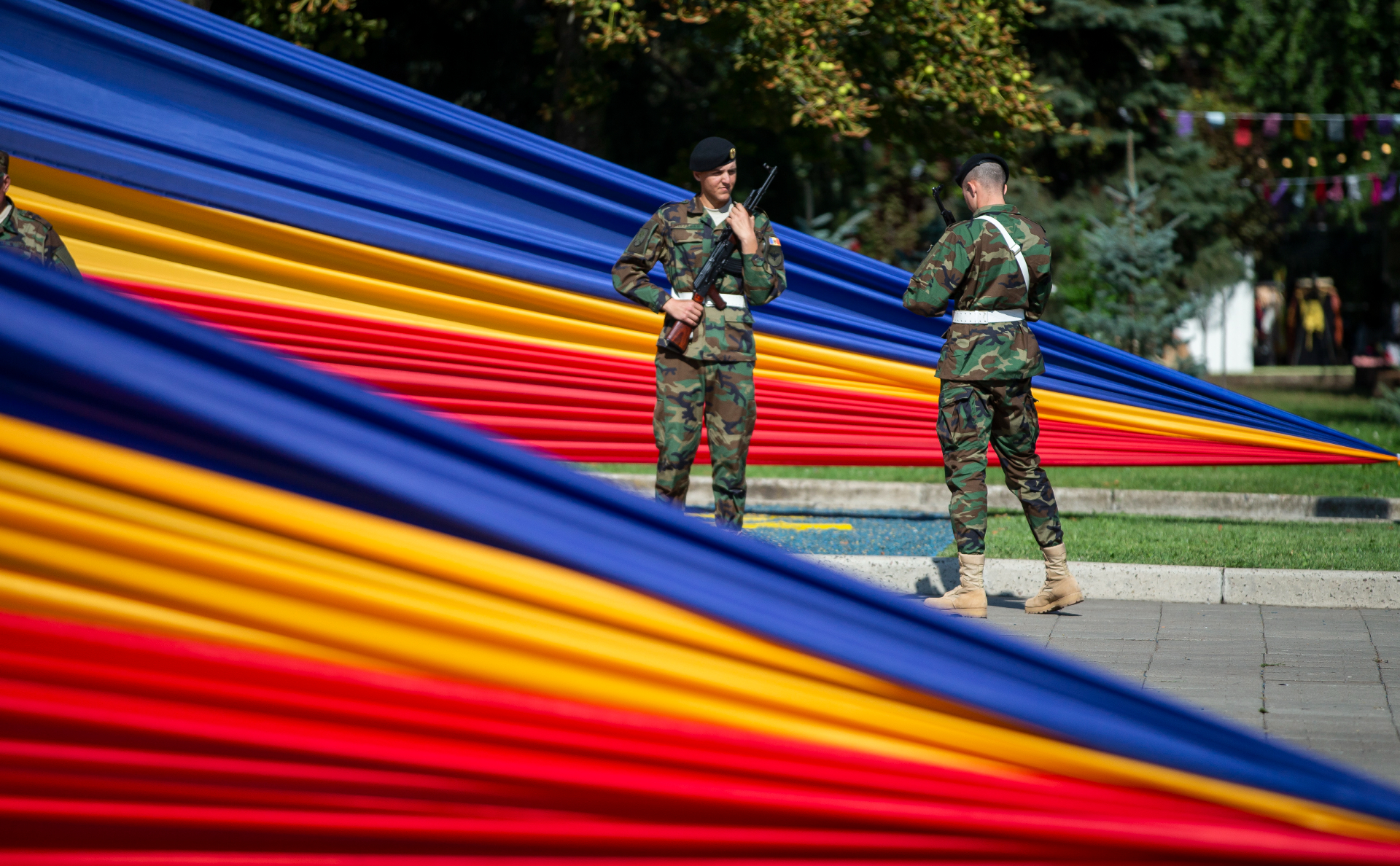 США пообещали продолжать поддержку модернизации армии Молдавии"/>













