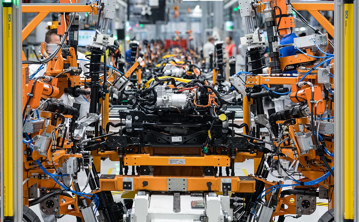 Jens Schlueter / Getty Images