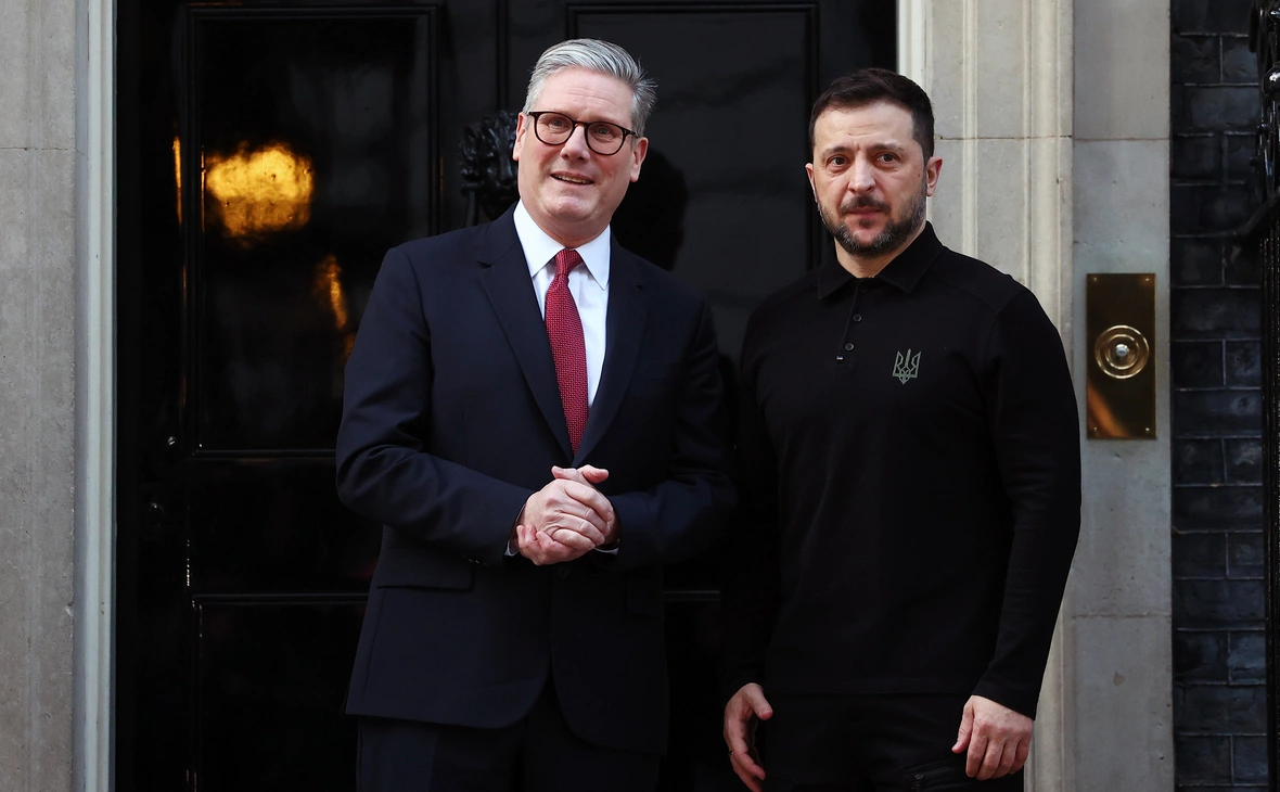 Peter Nicholls / Getty Images