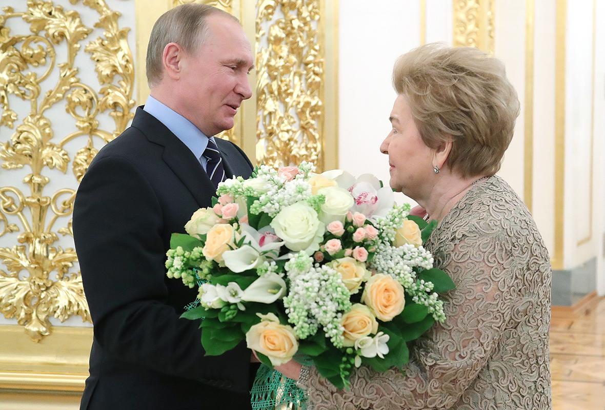 Владимир Путин и Наина Ельцина