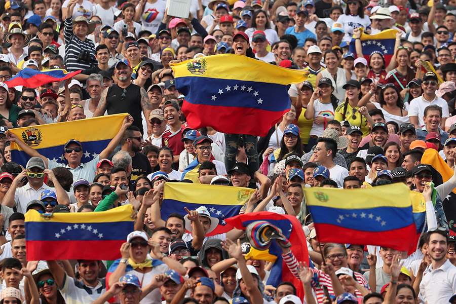 Недалеко от концерта&nbsp;в Кукуте пройдет второй концерт&nbsp;&mdash; организованный Венесуэлой. Президент Николас Мадуро заявил, что это будет ответом на действия Колумбии, и призвал распределить собранную гуманитарную помощь среди &laquo;миллионов бедных в Колумбии&raquo;

