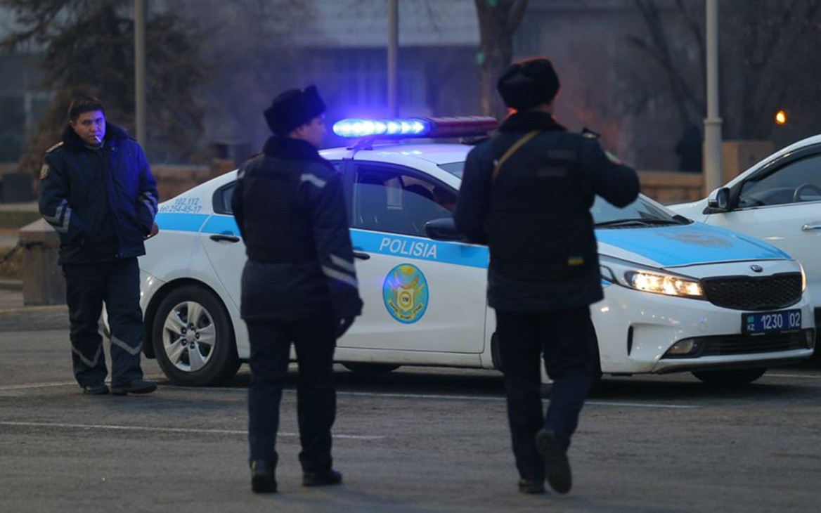 В Алма-Ате начали антитеррористическую операцию после снятия режима ЧП