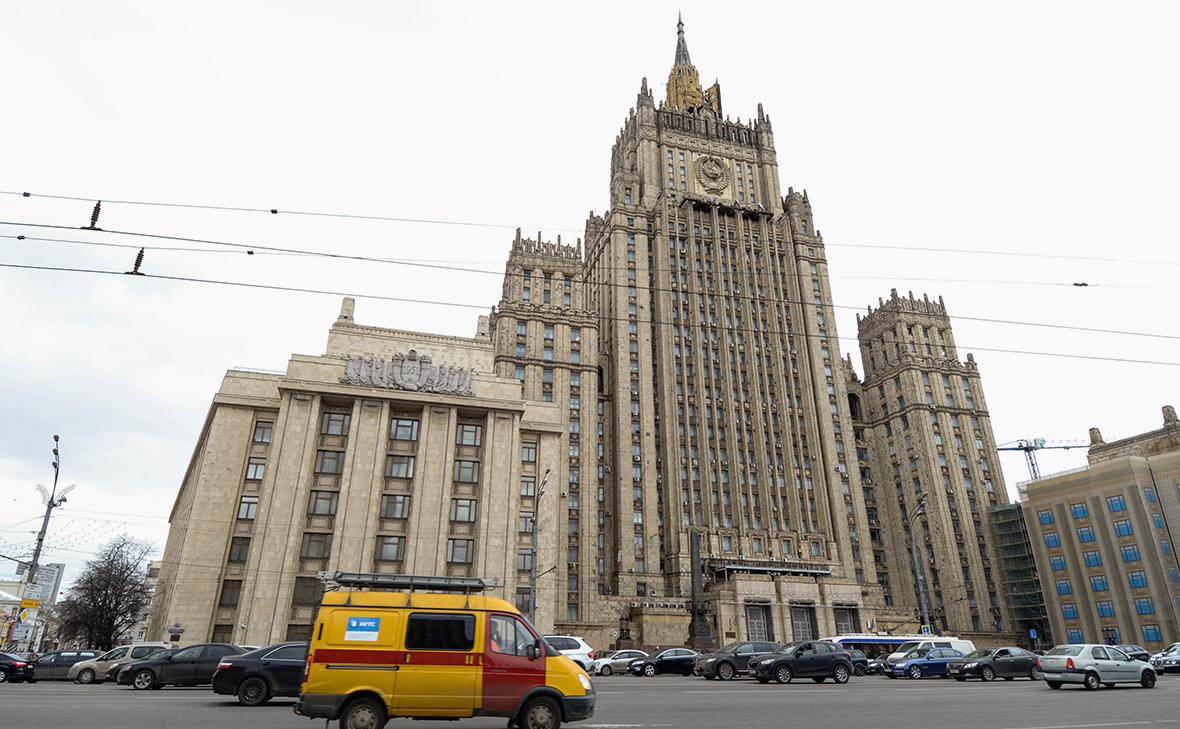 МИД: Запад пытается вытеснить РФ из процесса армяно-азербайджанской нормализации
