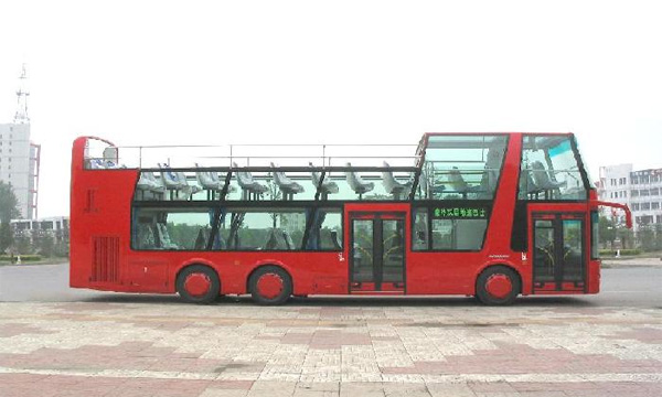 В Петербурге появятся двухэтажные автобусы 