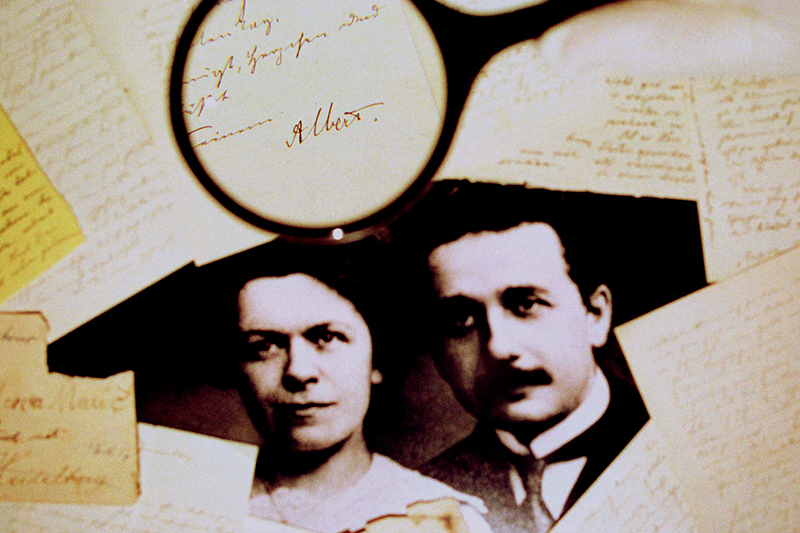 Портрет физика Альберта Эйнштейна вместе с&nbsp;его первой женой Милевой Марич


