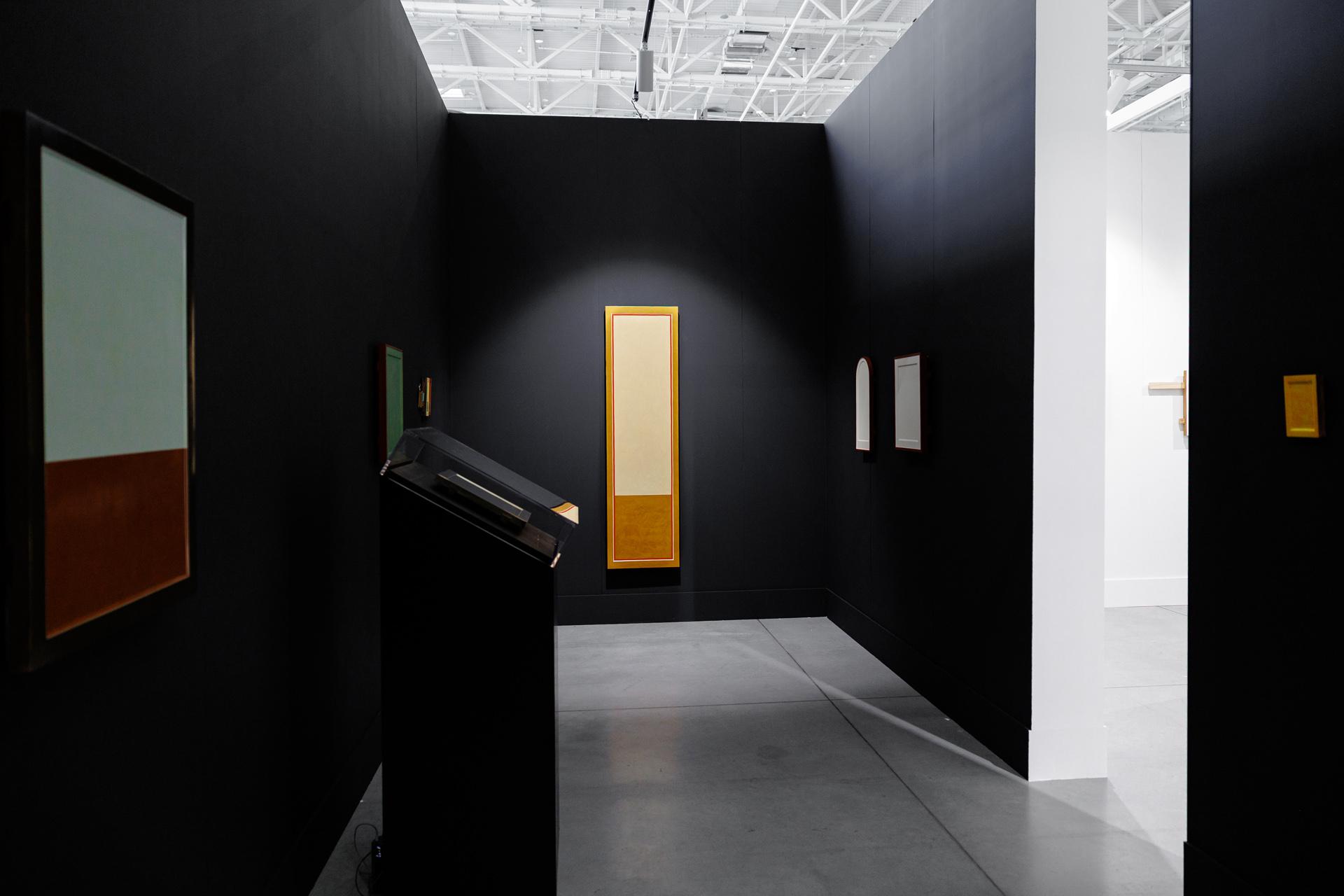 Стенд галереи Futuro