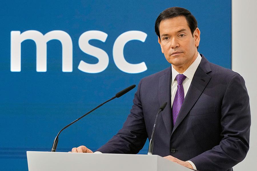 Alex Brandon / Reuters