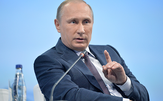 Президент России Владимир Путин на Петербургском экономическом форуме