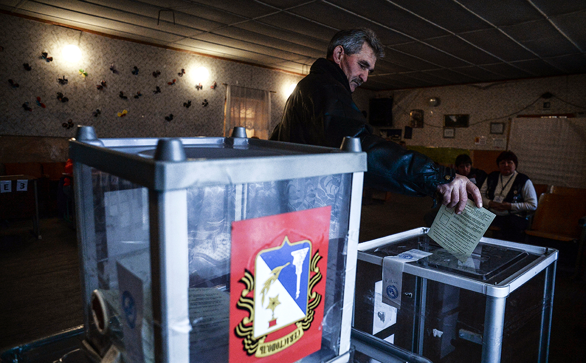 Голосование на референдуме о статусе Крыма