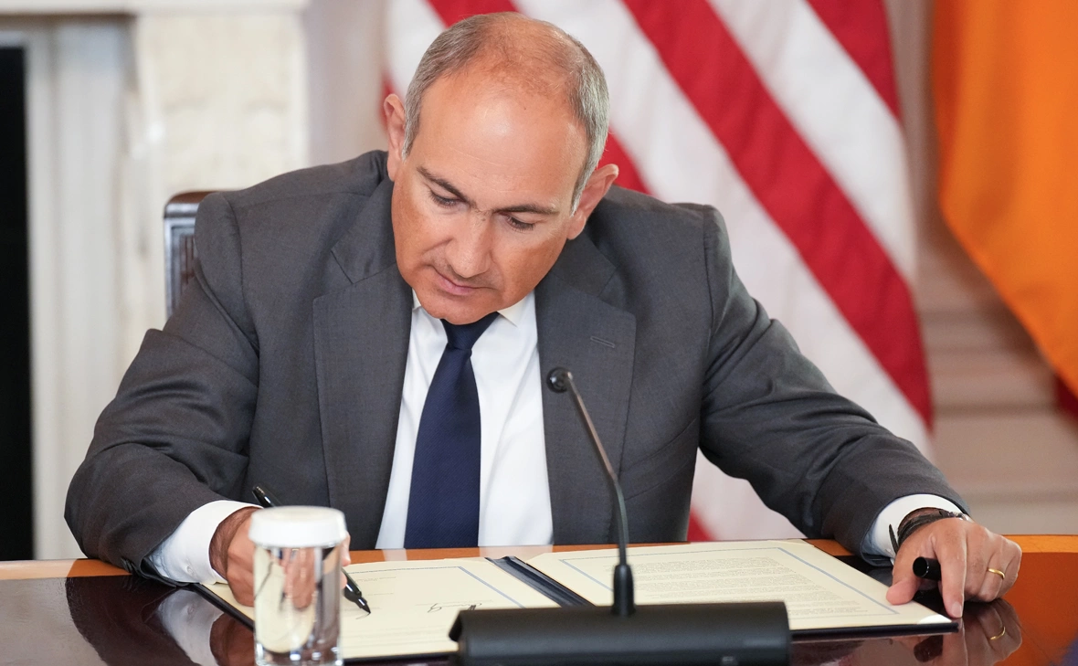 Andrew Harnik / Getty Images