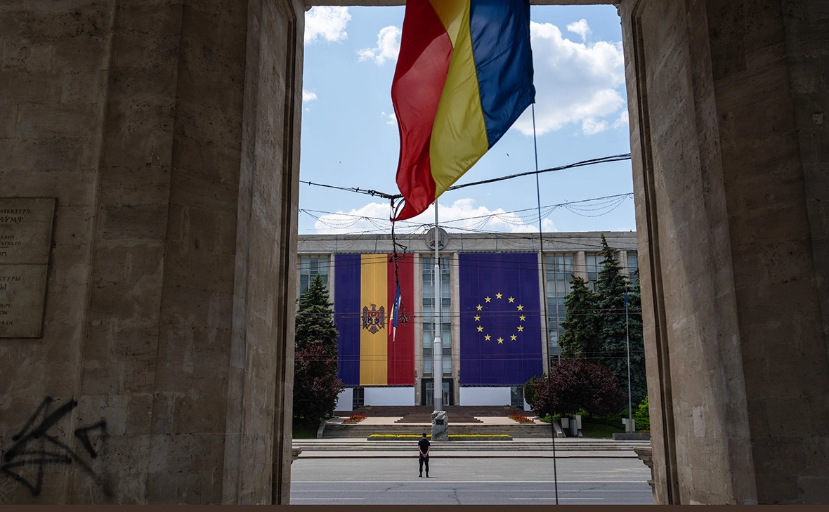 Carl Court / Getty Images