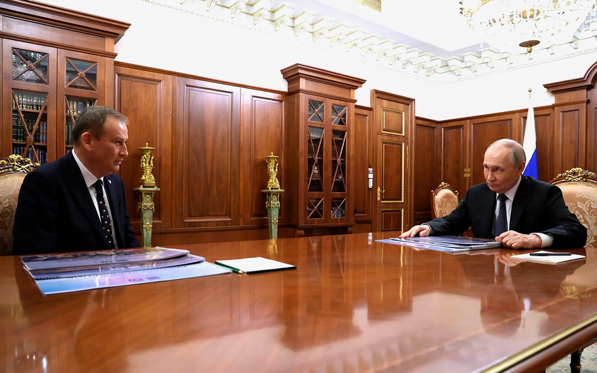 Путин поддержал выдвижение главы Ленобласти Дрозденко на четвертый срок